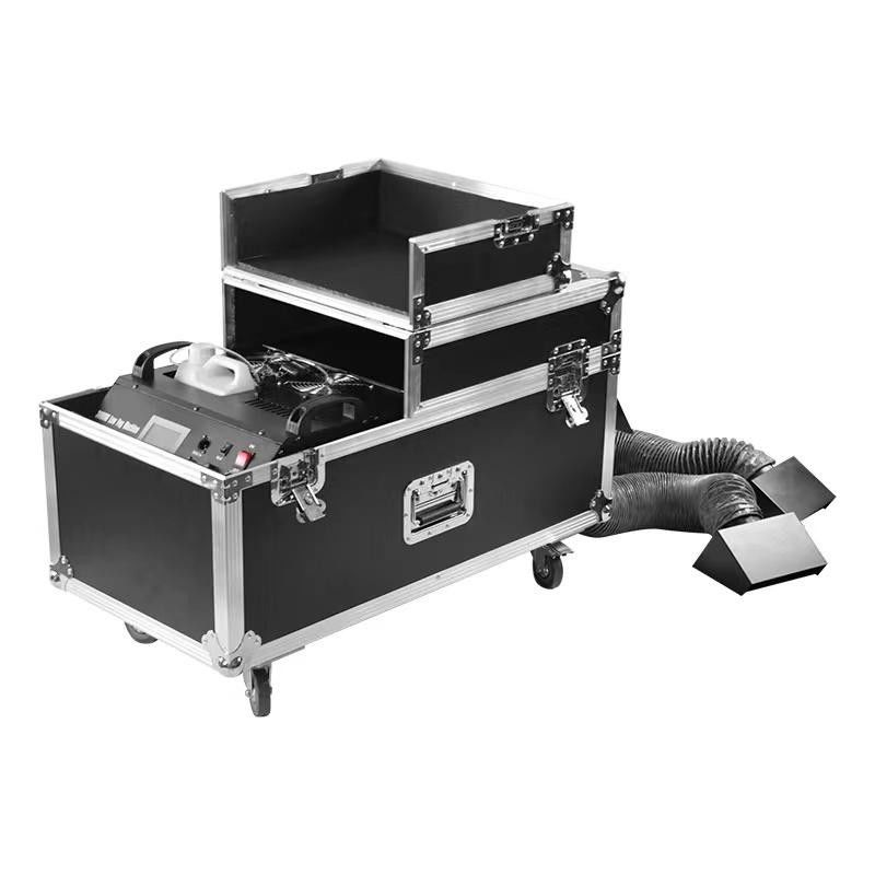 DMX512 Stage Mist Machine Remote Control 3000w 2 Tubes Fog Machine Na scenie